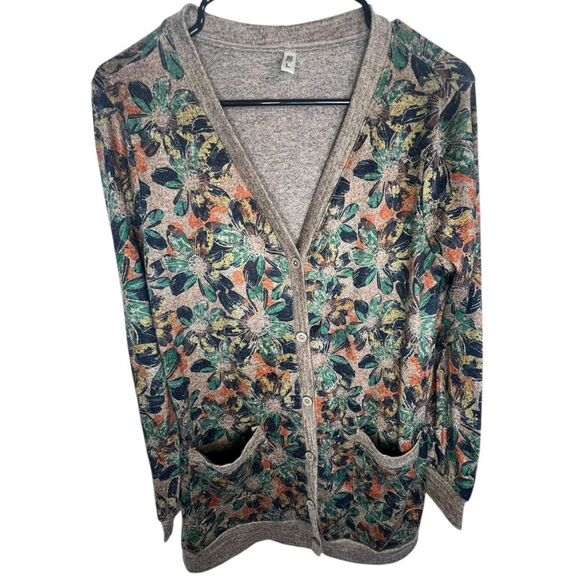 Grecerelle Floral Pattern Half Button Up Cardigan Sweater With Pockets - Picture 1 of 5
